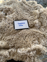 Load image into Gallery viewer, Raw Alpaca Fleece - White "Sapphira" - Grade 1 - 4lb 0oz