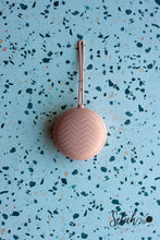 Load image into Gallery viewer, Round Silicone Notion Pouches