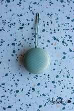 Load image into Gallery viewer, Round Silicone Notion Pouches