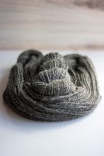 Load image into Gallery viewer, Worsted Weight 2 Ply Alpaca Yarn - Grey
