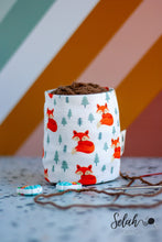 Load image into Gallery viewer, Yarn Sweater